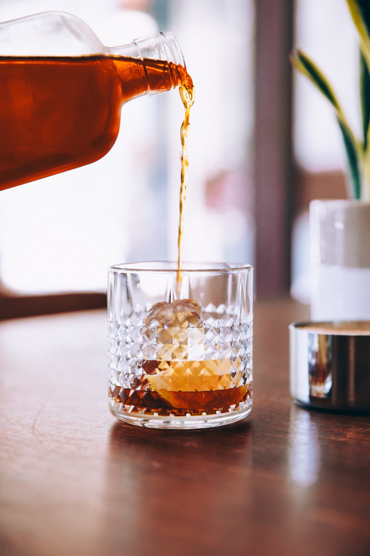 Exploring the Rich and Velvety Mouthfeel of Bourbon