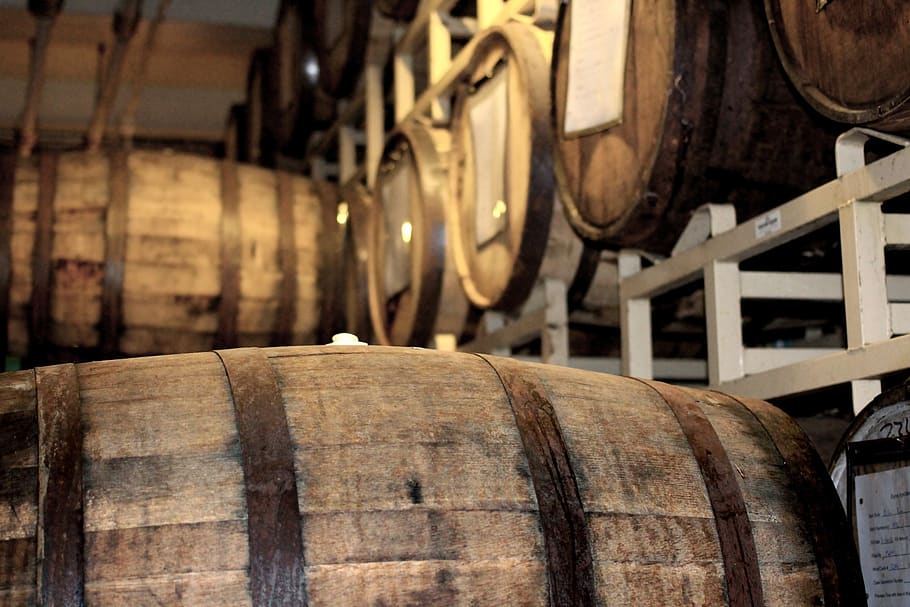 The Impact of Aging on Bourbon Flavour