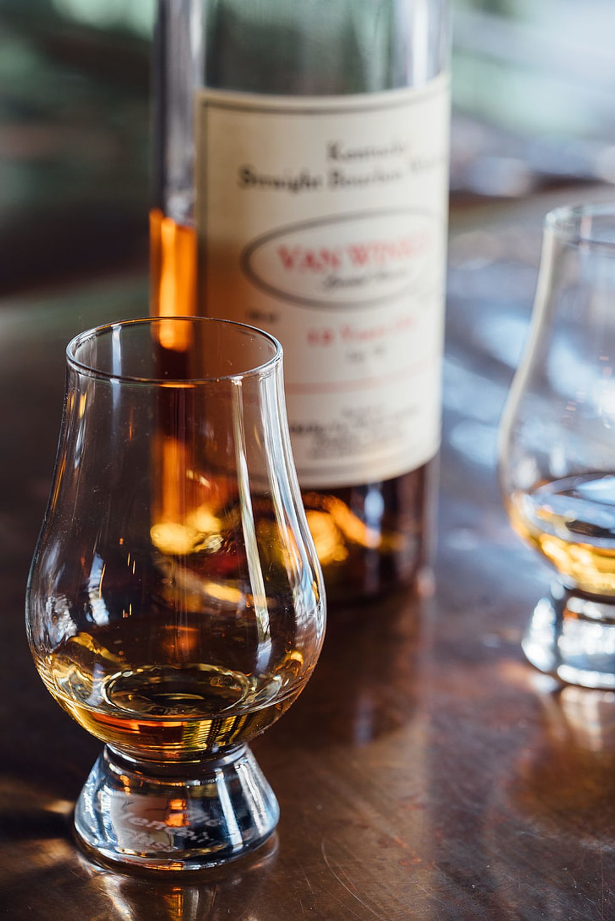 The Perfect Scotch Gift for Dad or Mom: How to Choose an Exceptional Bottle