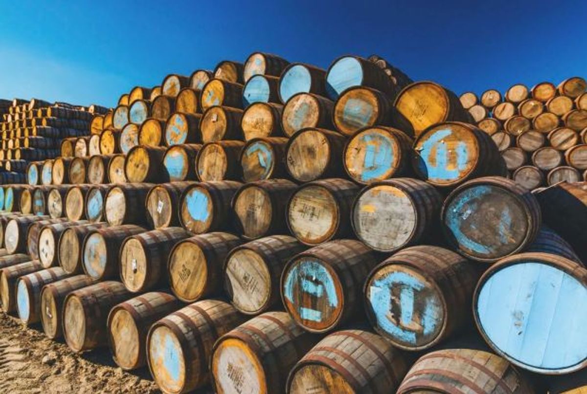 5 Top Picnic Baskets Pairings featuring Premier Bourbon Selections from PourMore